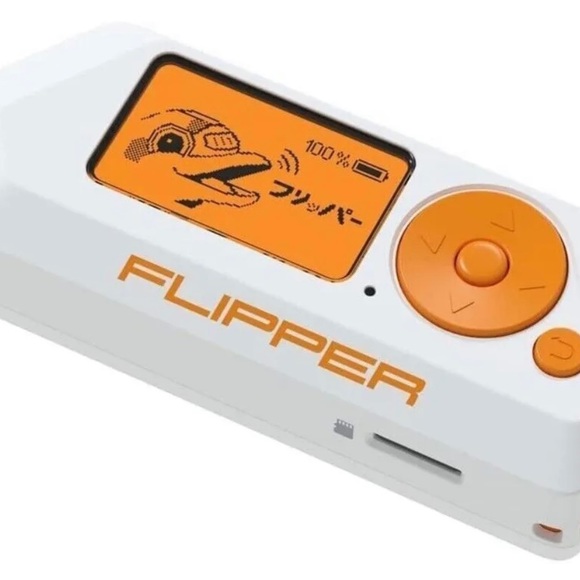 Flipper Zeros Electronic Multi-Tool Educational Device / Silicone Bumper -SEALED - Picture 2 of 2